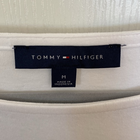Tommy Hilfiger White with blue trim - Picture 2 of 2
